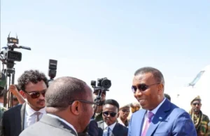 Ammaanka Laascaanood oo la adkeeyay iyo RW Xamsa oo tagaya.