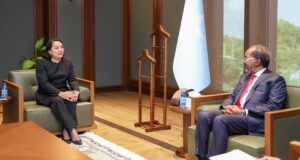 Wafdi sare oo ka socda dalka Guyana oo soo gaarey Muqdisho, iyagoo la kulmay MW Xasan Sheekh