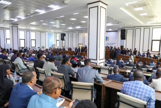 Xildhibaannada Baarlamaanka Soomaaliya oo dalbaday in loo sameeyo adeeg Caafimaad
