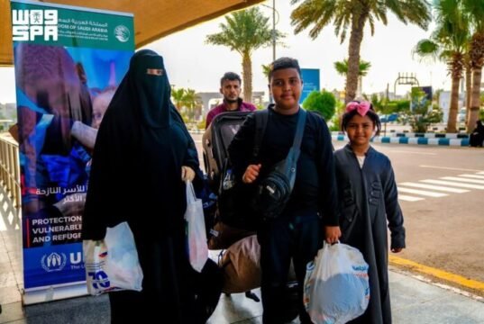 Sacuudiga oo Soomaaliya dib ugu soo celiyay qaxooti Soomaali ah oo Yemen ku noolaa