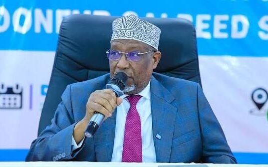 Hoggaamiyaha koonfur galbeed oo magacaabay afhayeen iyo la-taliye sare