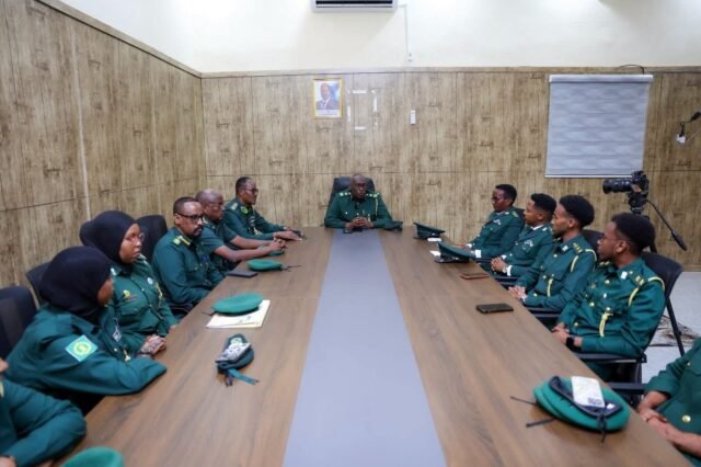 Saraakiil ka Tirsan ciidanka Asluubta Soomaaliyeed oo Tababar ugu Baxay masar
