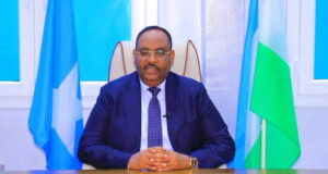 Deni oo Boosaaso Kula Kulmaya Wafdi Sare oo Mareykan ah