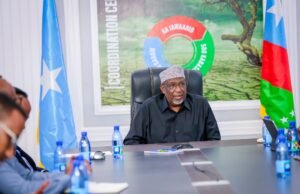 Sawiro;-Hoggaamiyaha koonfur galbeed oo kulan la qaatay guddiga diyaar-garowga el-niño