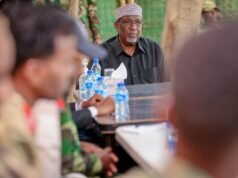 Sawiro;-Hoggaamiyaha koonfur galbeed oo Booqday Taliska qeybta 60-aad ee Ciidanka Xoogga Dalka