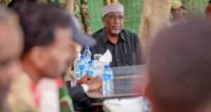 Sawiro;-Hoggaamiyaha koonfur galbeed oo Booqday Taliska qeybta 60-aad ee Ciidanka Xoogga Dalka
