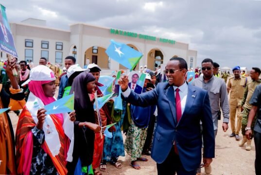 Sawiro;-Madaxweyne Cali Guudlaawe oo Dib Ugu Soo Laabtay Jowhar
