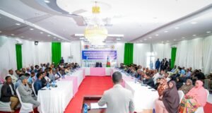 Sawiro;-Hoggaamiyaha Koonfur Galbeed oo Furay Madasha Sanadlaha ah ee Guddoomiyeyaasha Gobollada iyo Degmooyinka