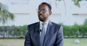 Wasiir Ayuub “Lama qaybin karo dalka Soomaaliya iyo dadkiisa”