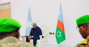 Sawiro;-Madaxweynaha Koonfur Galbeed oo Baydhabo kula kulmay Taliyaha Qaybta Saddexaad ee Ciidanka Nabad Ilaalinta Soomaaliya
