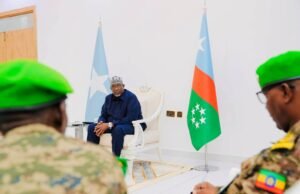 Sawiro;-Madaxweynaha Koonfur Galbeed oo Baydhabo kula kulmay Taliyaha Qaybta Saddexaad ee Ciidanka Nabad Ilaalinta Soomaaliya