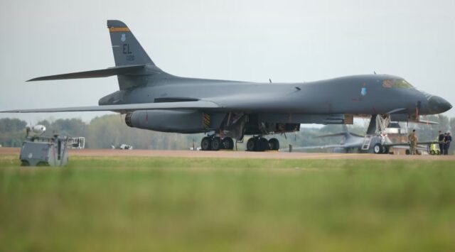 Diyaaradda-B-1