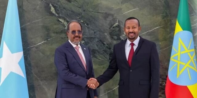 Itoobiya oo MW Xasan Sheekh ku eedeysay “khiyaano”