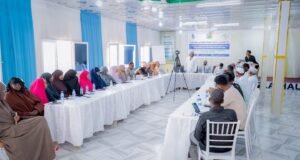 Wasaaradda Awqaafta iyo Arrimaha Islaamka Dowladda KG oo Caasimada Baraawe kudaah furtay tababar ku saabsan Doorka ay Culimada Baraawe ka qaadan karaan Dhex-dhexaadinta iyo Wada-hadalka Bulshada. Tababarka oo soconaya sedex maalin ayaa waxaa daahfuray Agaasimaha Guud ee Wasaarada Awqaafta Mudane Mubaarak iyadoona Dahfurka ay goob joog ka ahaayeen Wasiirka Wasaaradda Dekeddaha iyo Gadiidka Badda KG, Gudoomiyaha Degmada Baraawe iyo Agaasimaha Guud ee Wasaarada Arrimaha Gudaha KG waxaana ka qeyb galaya mas’uuliyiin ka tirsan Wasaaradda, culimo, macallimiin, haween iyo dhallinyaro war igu sameyey ChatGPT said: Writing Wasaaradda Awqaafta iyo Arrimaha Islaamka Koonfur Galbeed oo Baraawe ka daahfurtay tababar ku saabsan doorka culimada ee dhex-dhexaadinta bulshada