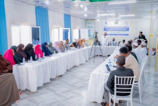Wasaaradda Awqaafta iyo Arrimaha Islaamka Dowladda KG oo Caasimada Baraawe kudaah furtay tababar ku saabsan Doorka ay Culimada Baraawe ka qaadan karaan Dhex-dhexaadinta iyo Wada-hadalka Bulshada. Tababarka oo soconaya sedex maalin ayaa waxaa daahfuray Agaasimaha Guud ee Wasaarada Awqaafta Mudane Mubaarak iyadoona Dahfurka ay goob joog ka ahaayeen Wasiirka Wasaaradda Dekeddaha iyo Gadiidka Badda KG, Gudoomiyaha Degmada Baraawe iyo Agaasimaha Guud ee Wasaarada Arrimaha Gudaha KG waxaana ka qeyb galaya mas’uuliyiin ka tirsan Wasaaradda, culimo, macallimiin, haween iyo dhallinyaro war igu sameyey ChatGPT said: Writing Wasaaradda Awqaafta iyo Arrimaha Islaamka Koonfur Galbeed oo Baraawe ka daahfurtay tababar ku saabsan doorka culimada ee dhex-dhexaadinta bulshada
