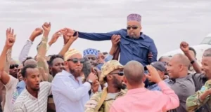 Ugaas Yuusuf – Wuxuu ugaas u yahay qoom libaaxyo ah (Macawiisley) oo ay dawacooyin daroogeysan heleen.