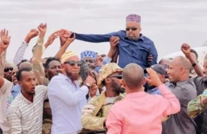 Ugaas Yuusuf – Wuxuu ugaas u yahay qoom libaaxyo ah (Macawiisley) oo ay dawacooyin daroogeysan heleen.